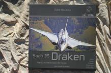 images/productimages/small/saab-35-draken-flying-with-the-european-air-forces-by-duke-hawkins-hmh-publications-031-voor.jpg