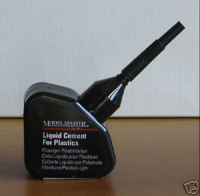 Model Master 3991 Colle Liquide pour Plastique