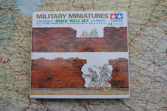 TAMIYA 35028 – Mur De Brique WWII – Échelle 1/35 – Diorama Seconde Guerre Mondiale TAMIYA 35028 – Mur De Brique WWII – Échelle 1/35 – Diorama Seconde Guerre Mondiale