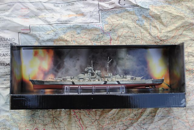 German Battleship Bismarck Poland 1941 WWII FORCES OF VALOR 86001 1:1000