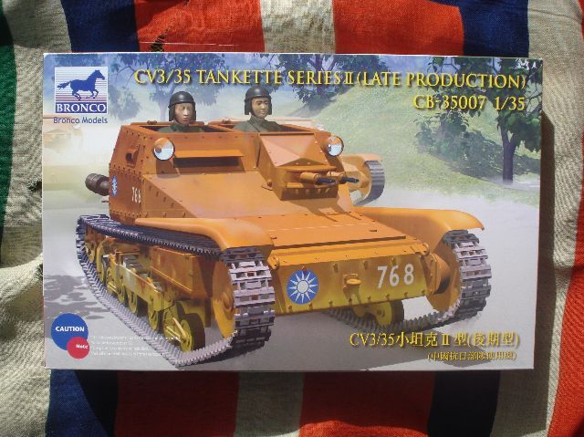 CV L3/35 Tankette Serie II Bronco CB35007 CV L3/35 Tankette Serie II Bronco CB35007