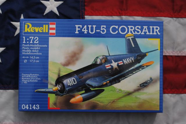 Maquette d'avion en plastique F4U-5 Corsair 1/48