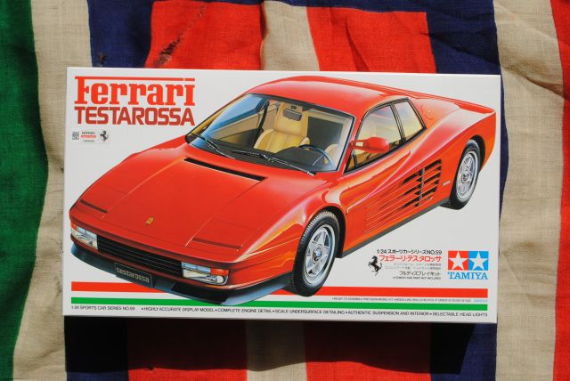 Maquette Italeri 1/16 Ferrari Testarossa - Kit à Assembler - Occasion