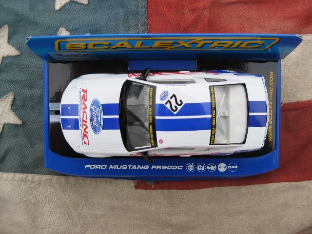 Scalextric Ford Mustang FR 500C – Slot Car 1/32 – Occasion Comme Neuf