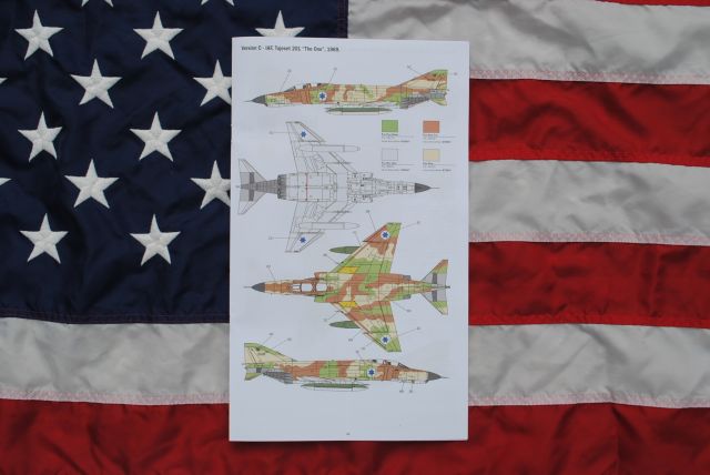 Italeri 1373 1:72 F-4 C/D/J Phantom Aces, voertuig