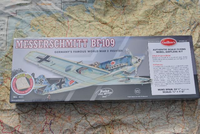 Kit Maquette Avion Guillow's Messerschmitt BF-109 (401) - Structure Balsa, échelle 1:6, Modèle Volant