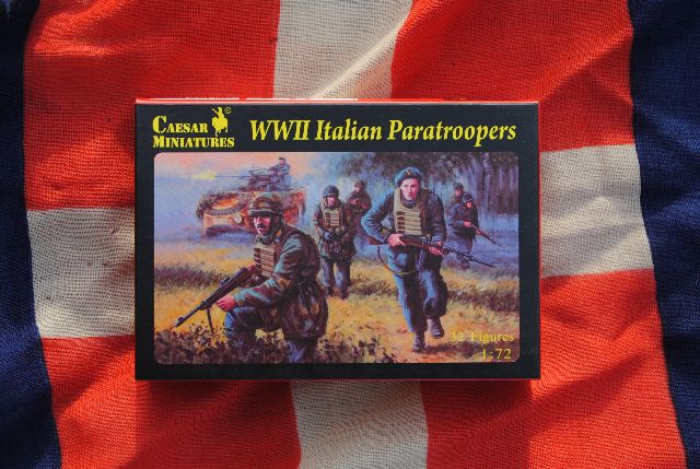 Caesar Miniatures 1/72 WWII Italian Paratroopers # 075 