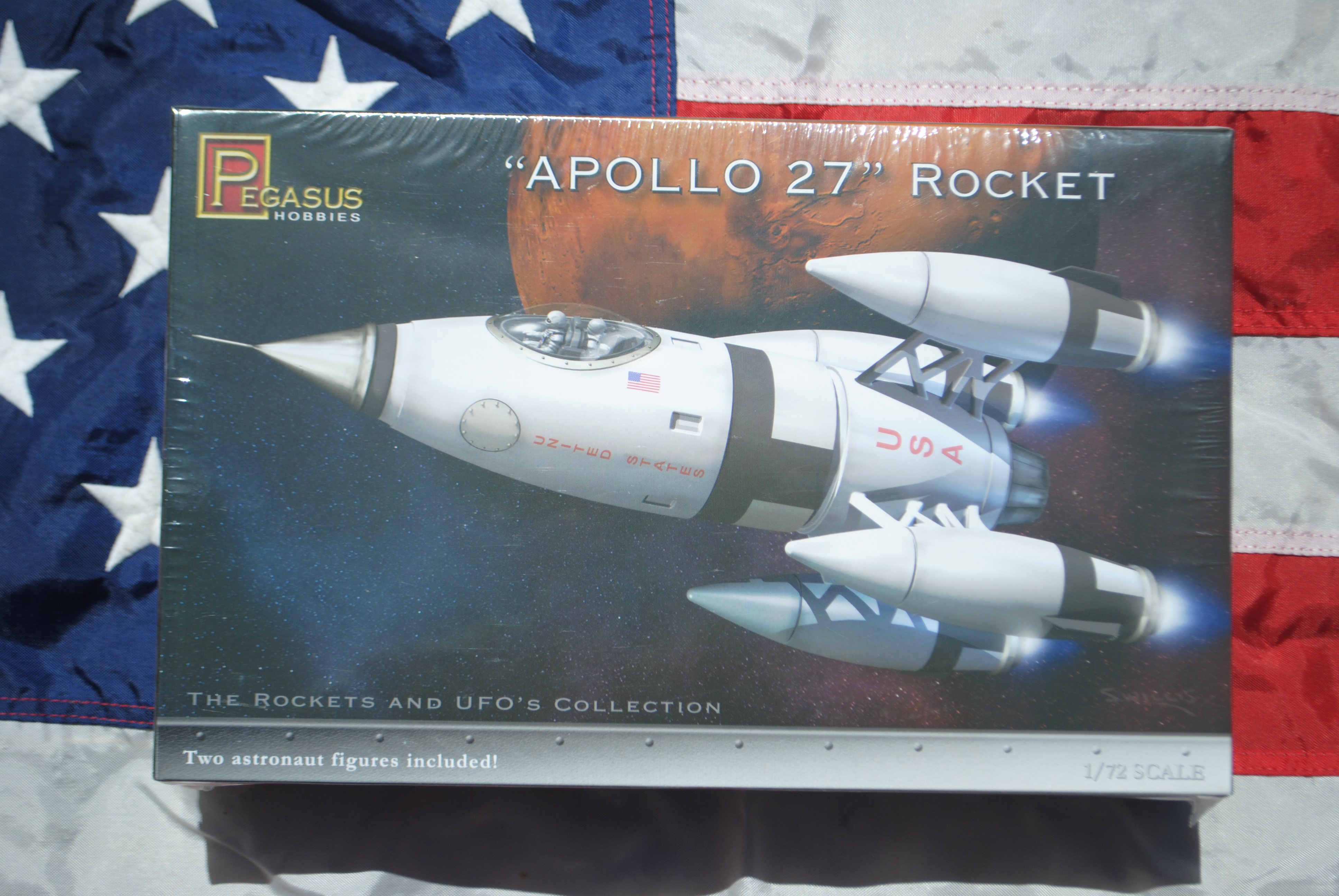 Pegasus hobbies 9101 Apollo 27 Rocket