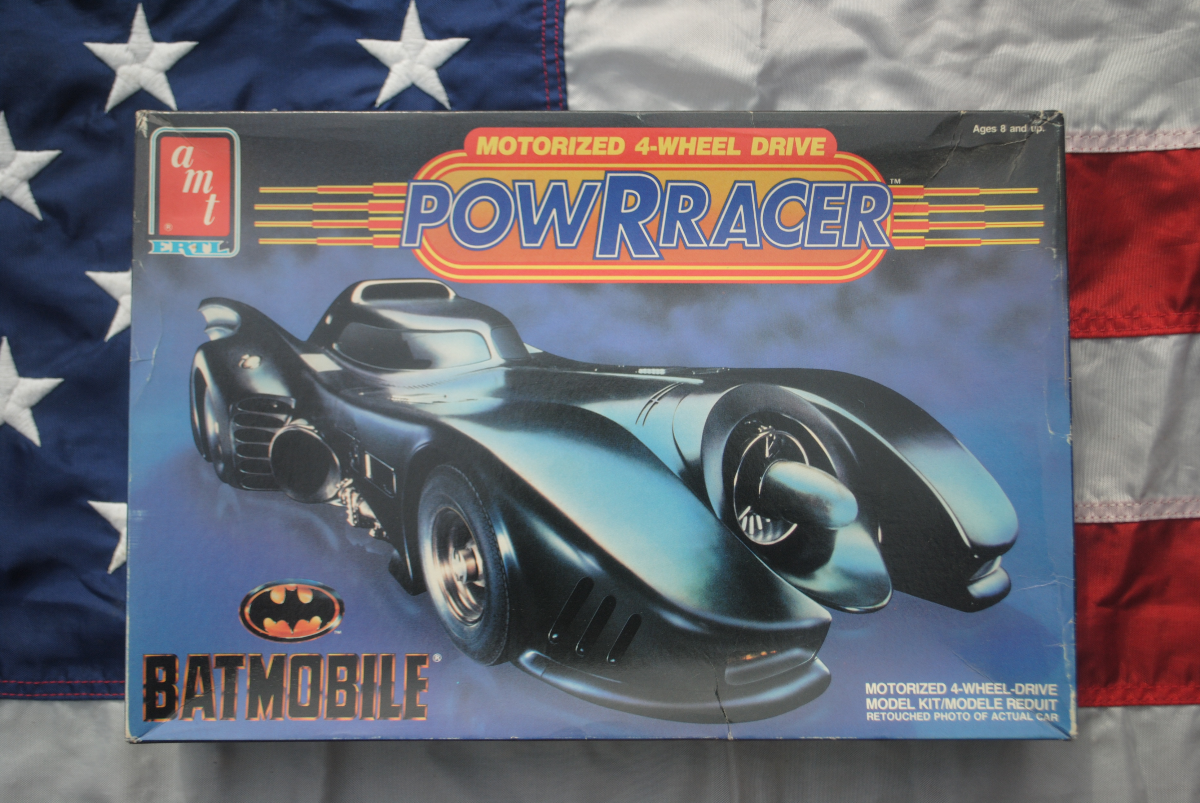 AMT 6972 Batmobile Pow Racer Motorized