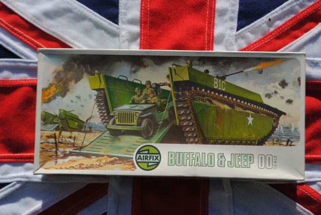 Airfix 02302-9 BUFFALO with Willy Jeep