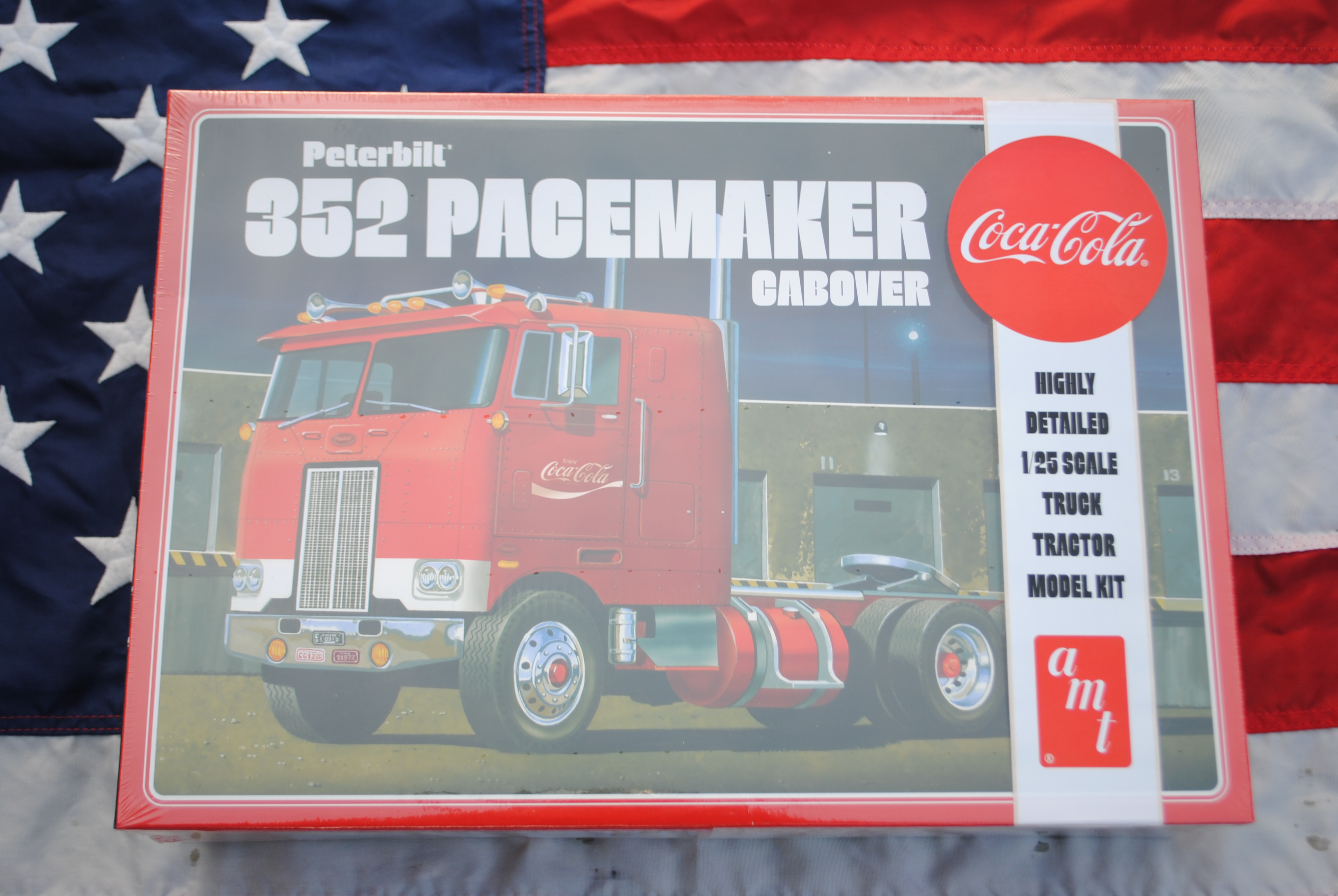 AMT 1090 Coca Cola Peterbilt 352 Pacemaker