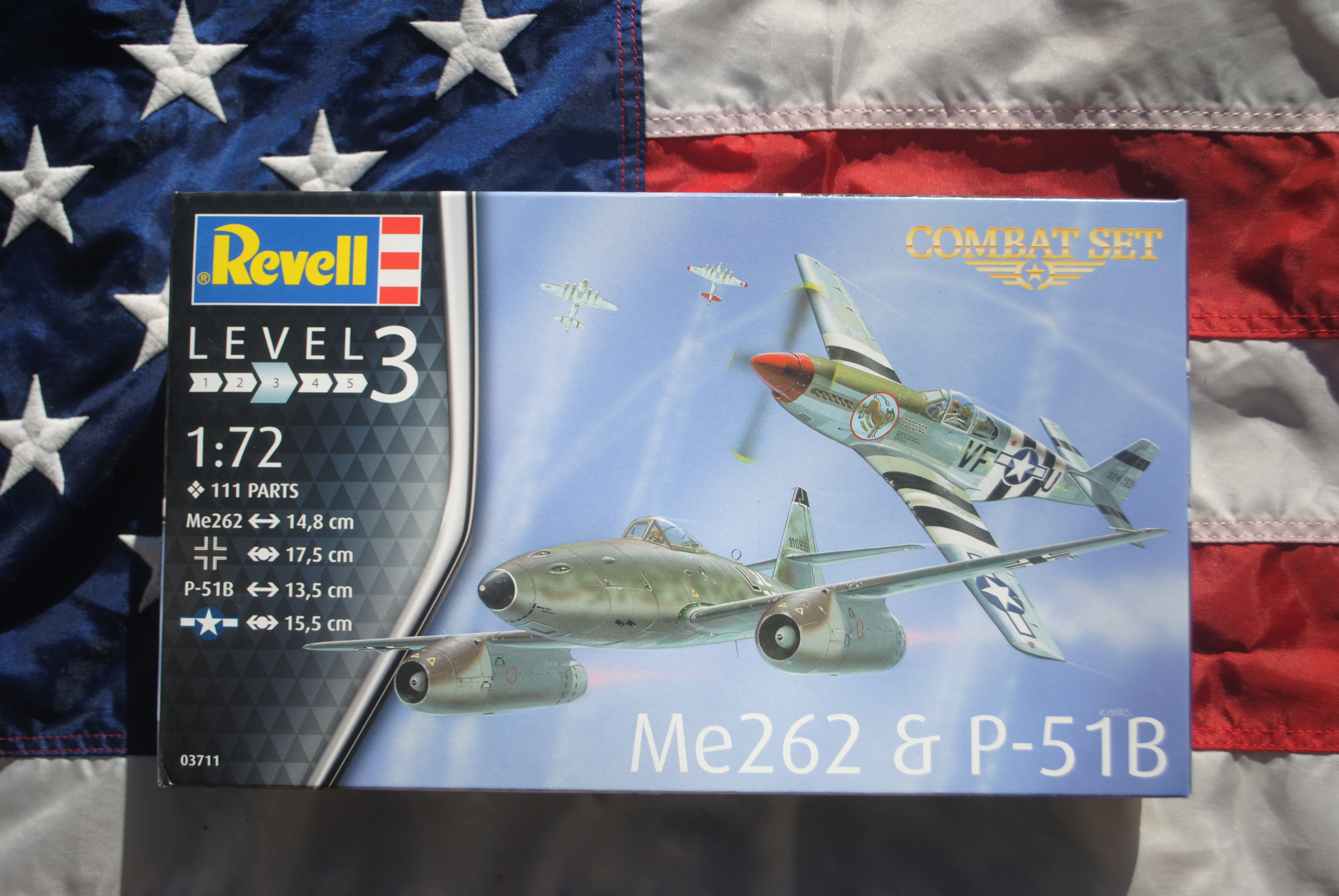 Maquette Model Set Combat ME262 & P-5 Mustang Revell : King Jouet