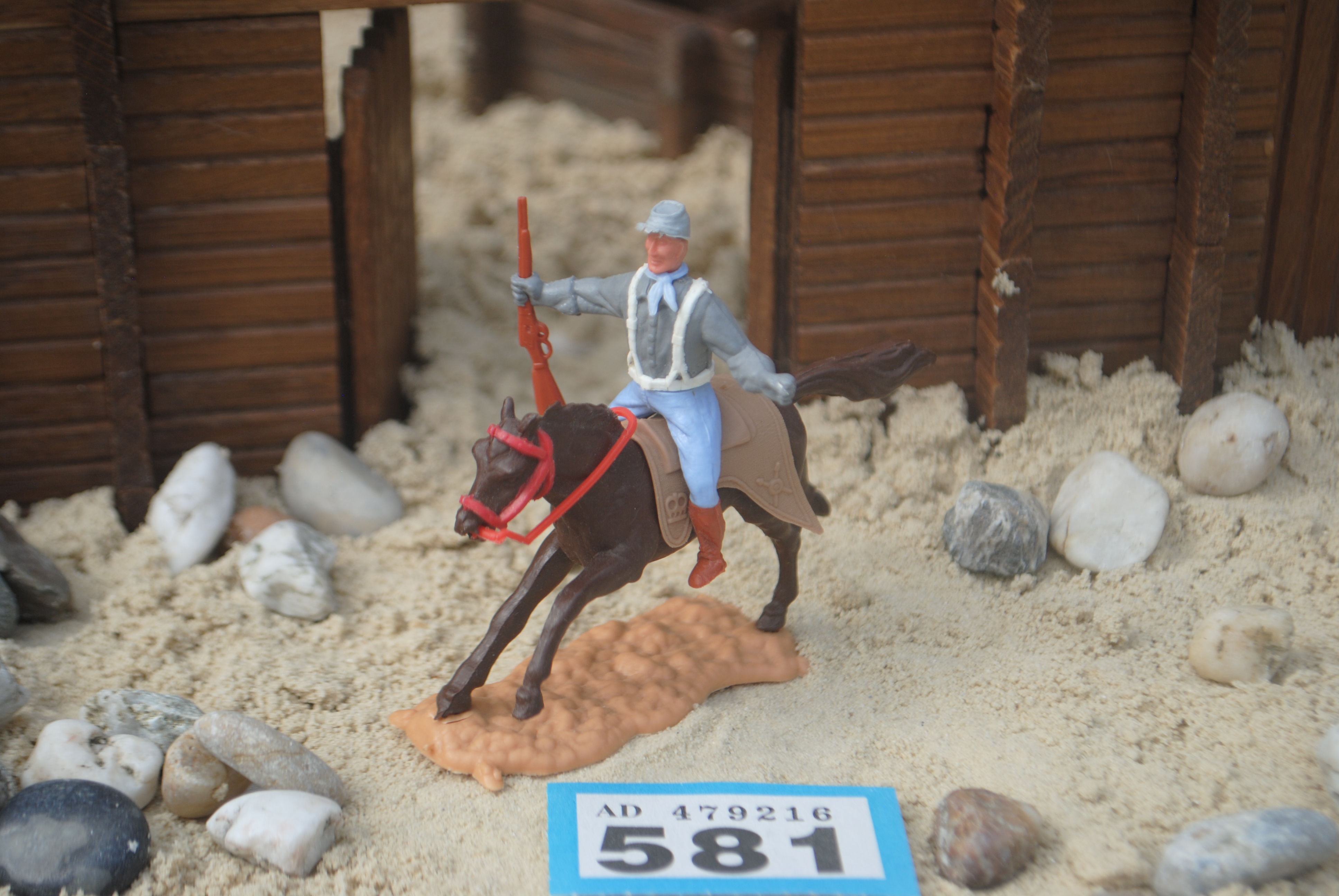 Timpo Toys B.581 Confederate Army Infantry Soldier Riding CSA 'American Civil War' 2nd version 