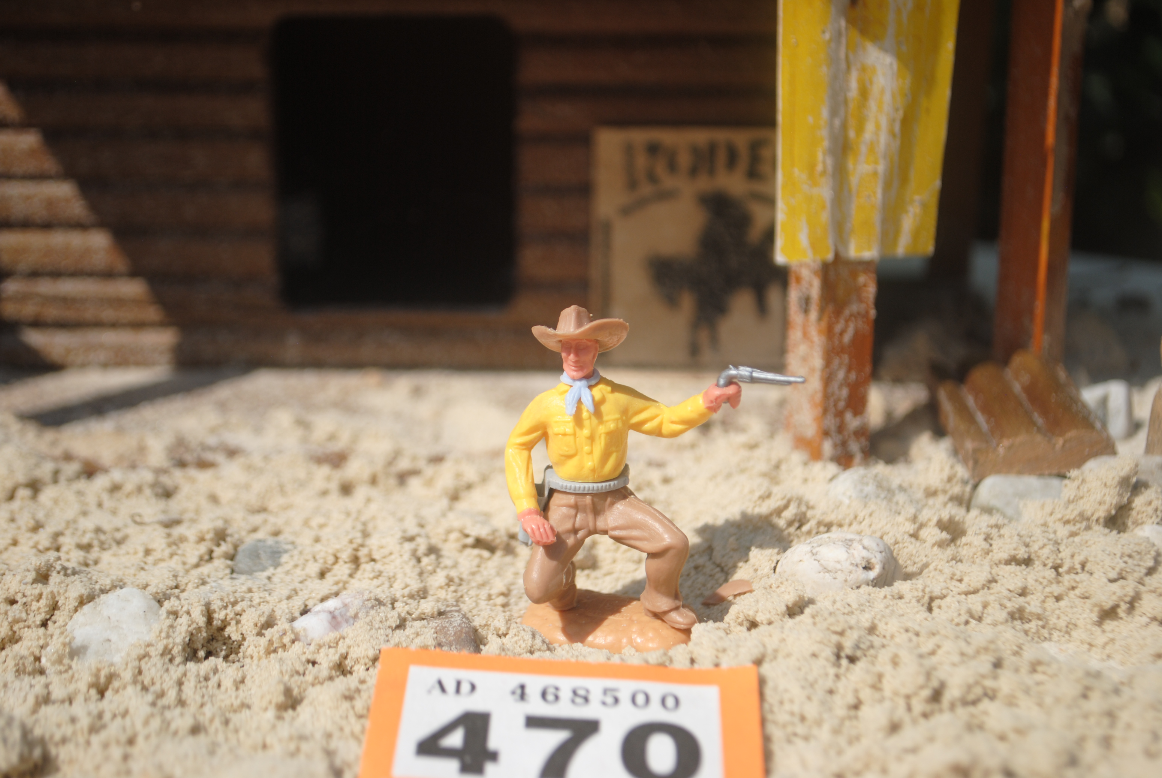 Timpo Toys O.470 Cowboy Standing 2nd version
