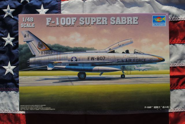 Trumpeter 02840 F-100F SUPER SABRE