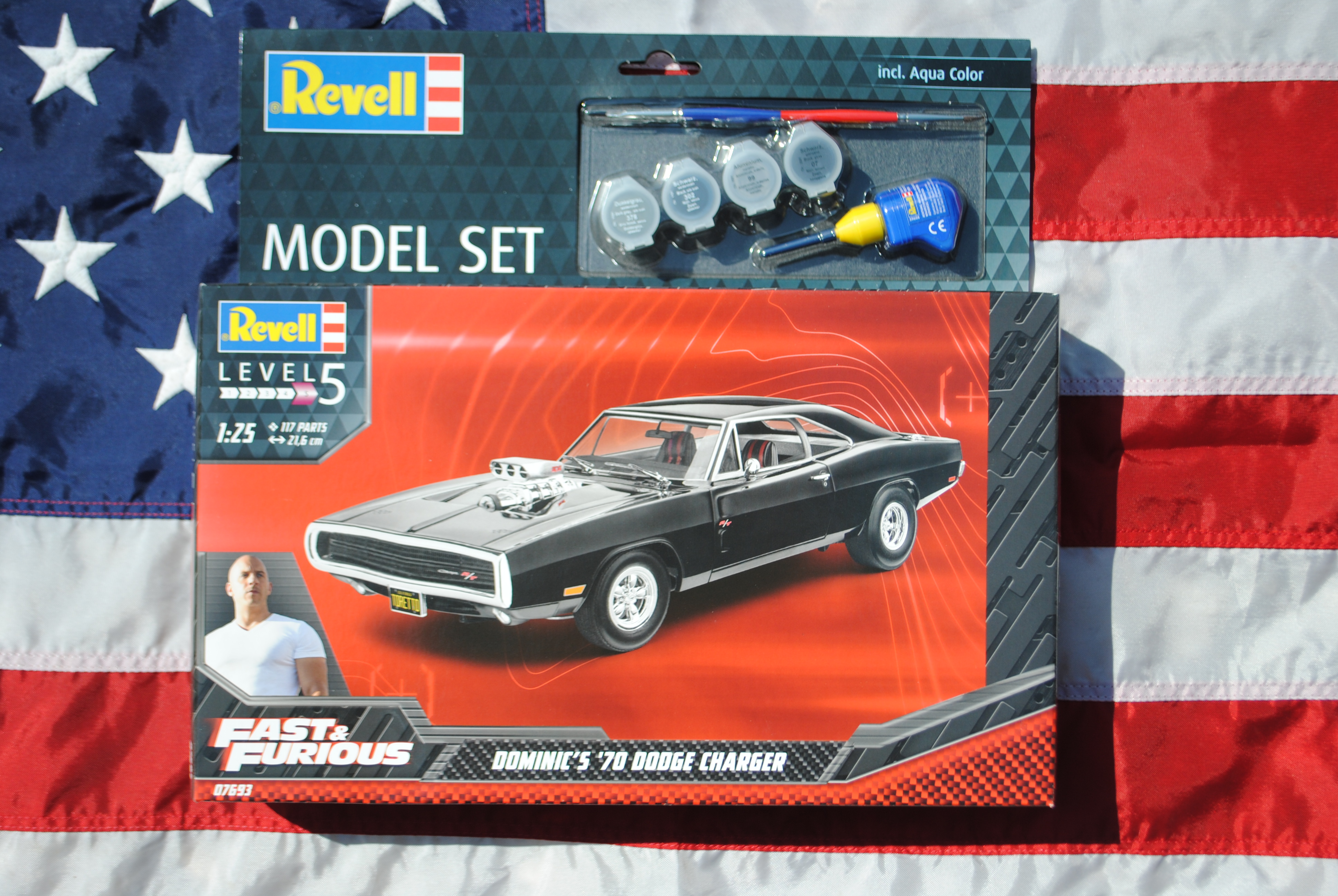 Maquette voiture : Model Set : Fast & Furious Dominics 1970 Dodge Charger