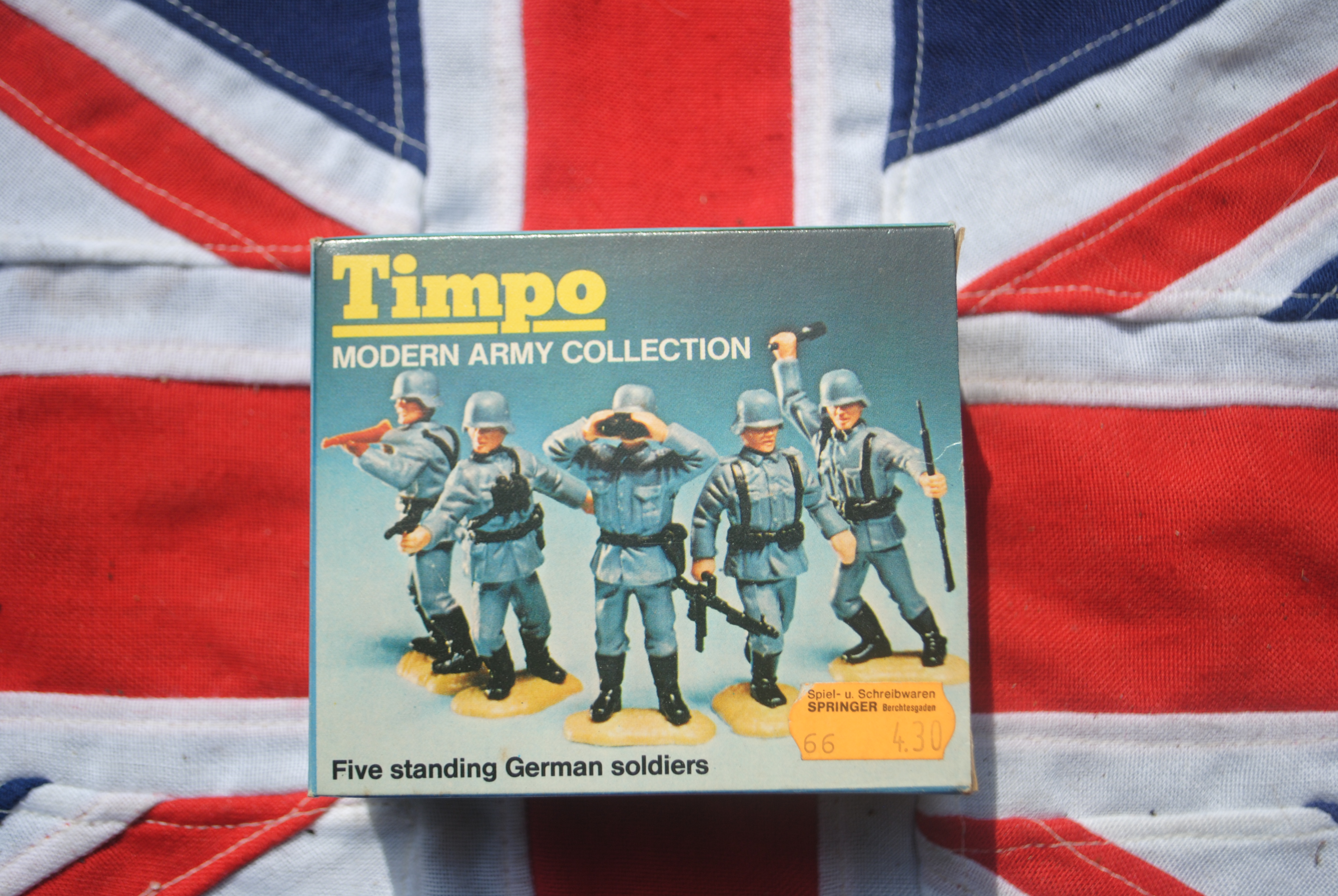 Timpo Toys 707 Five standing German soldiers 'Modern Army Collection'