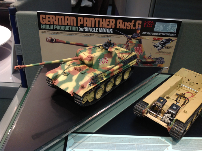Tamiya 30055 German PANTHER Ausf.G Early Production 