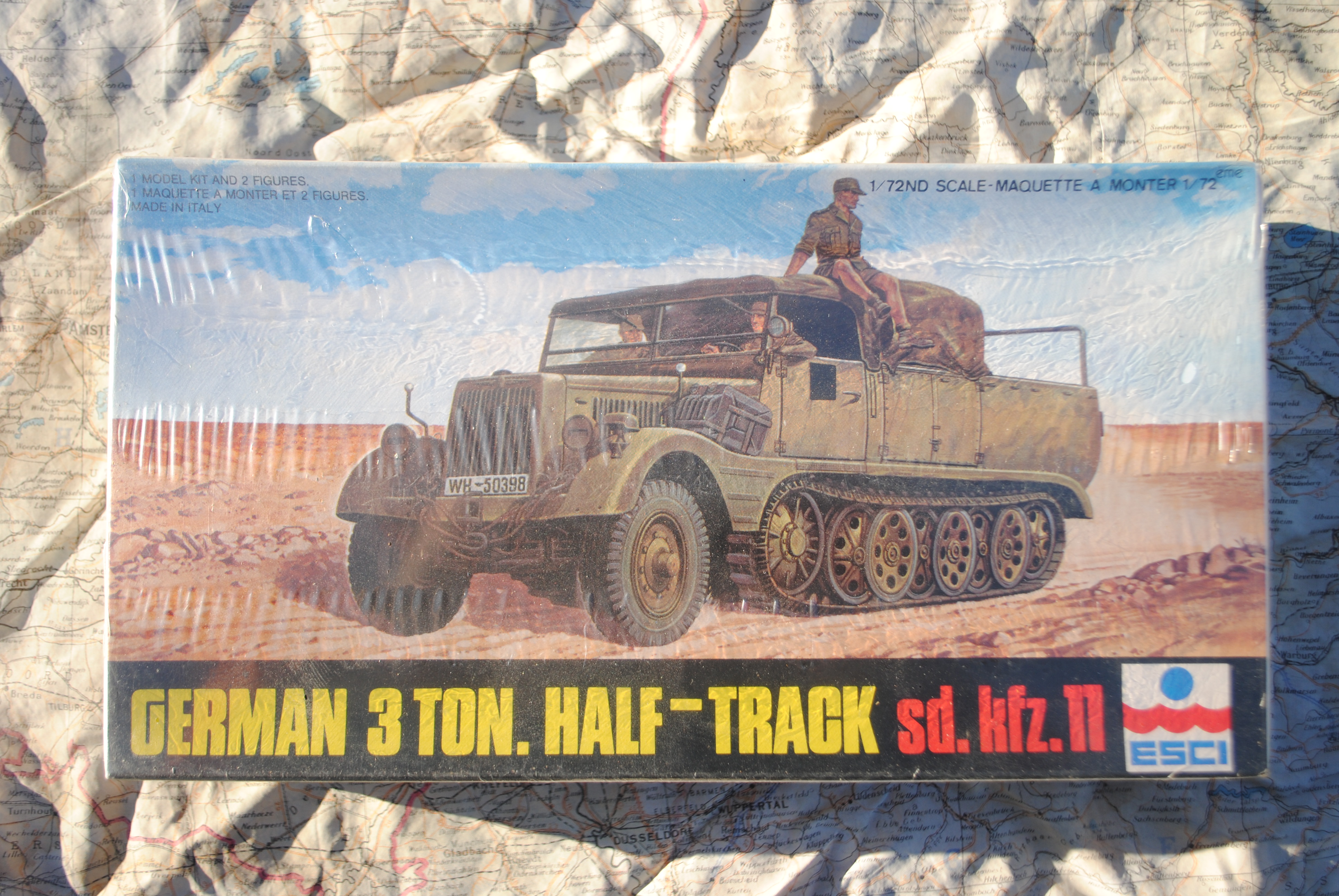 ESCI 8015 German Sd. Kfz. 11 3 Ton. Half-Track