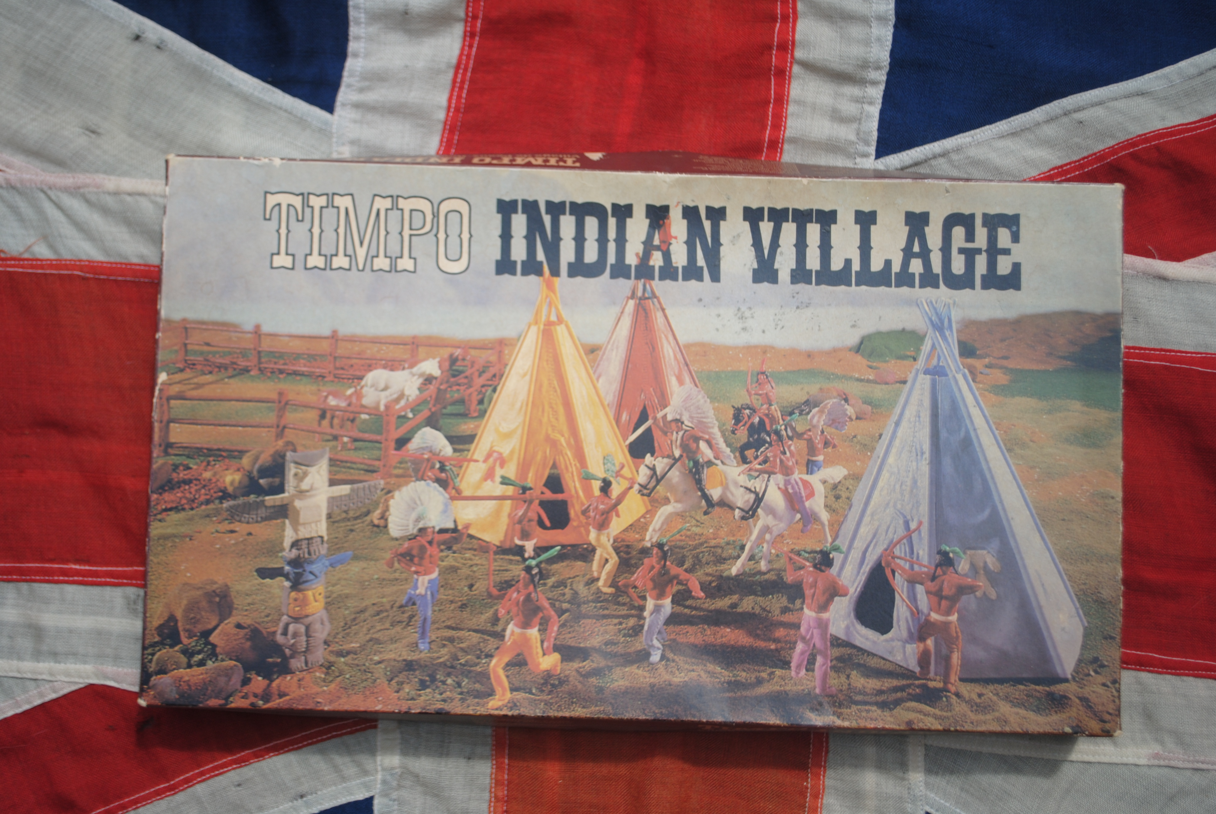 Timpo Toys 258 Village de Peaux-Rouges 'Wild West Collection'