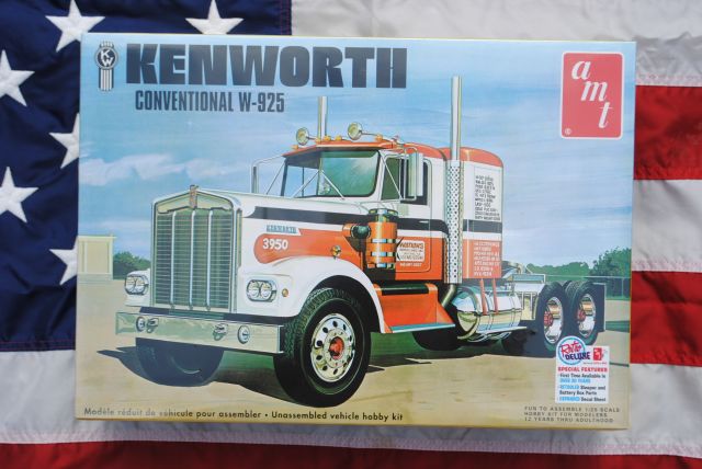 AMT 1021 KENWORTH Conventional W-925 TRACTOR