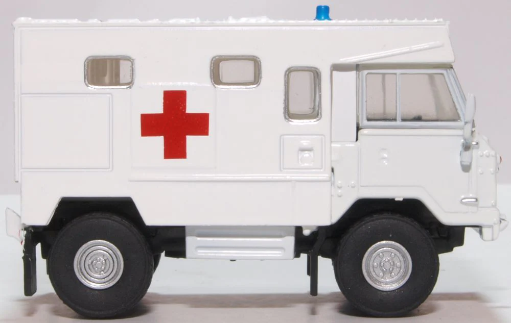 Oxford 76LRFCA003 Land Rover FC Ambulance 24 Field Ambulance, Bosnia