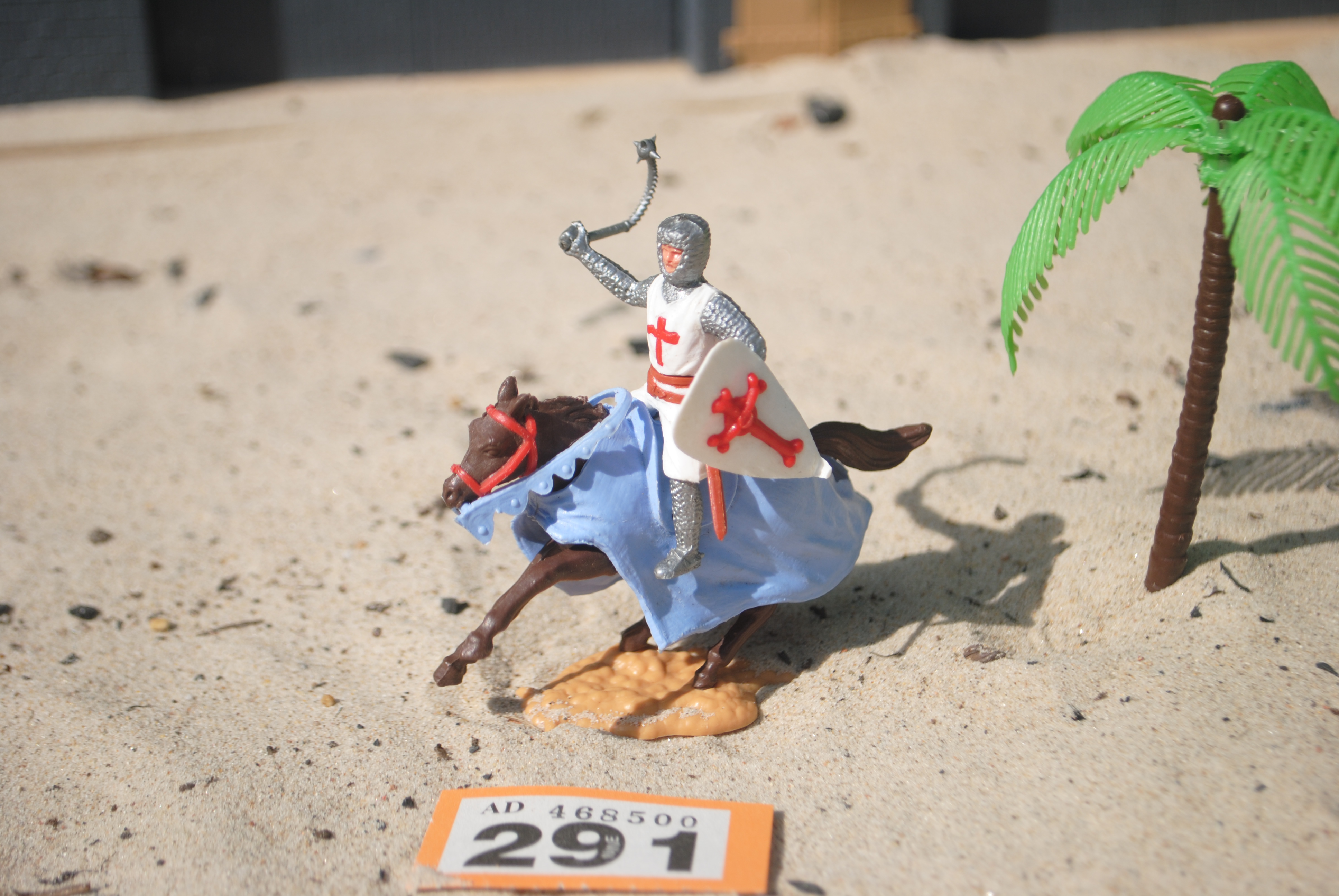 Timpo Toys O.291 Medieval Crusader Riding 1st version