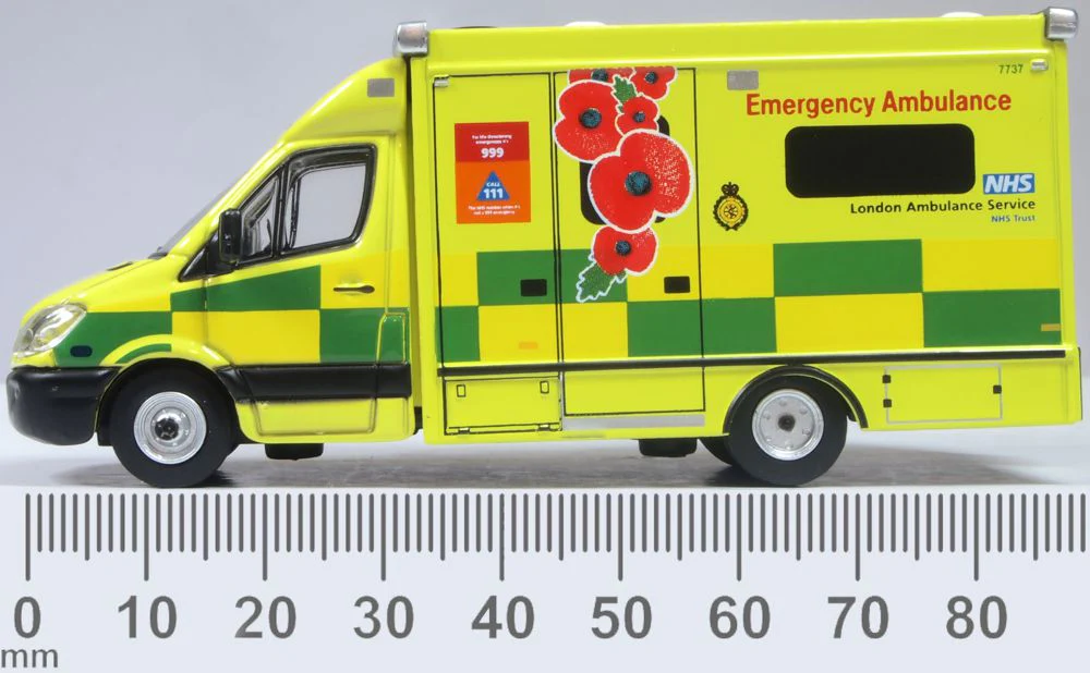 Oxford 76MA007 Mercedes Ambulance London Ambulance Service 'Remembrance Day'