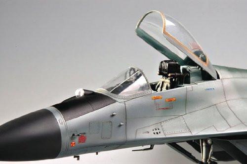 Trumpeter 02238 RUSSIAN MiG-29M FULCRUM Fighter