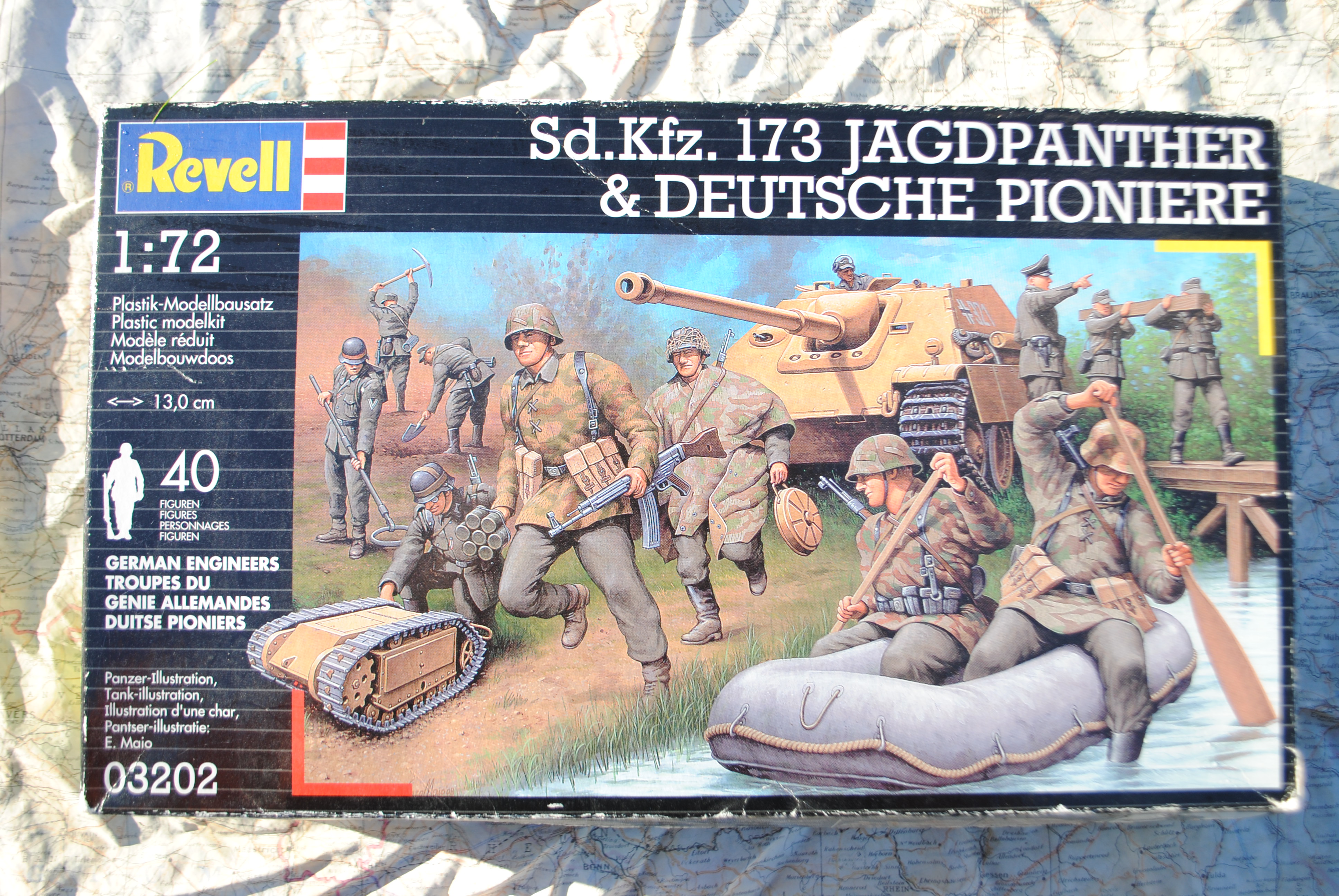 Revell 03202 Sd.Kfz.173 Jagdpanther & Deutsche Pioniere