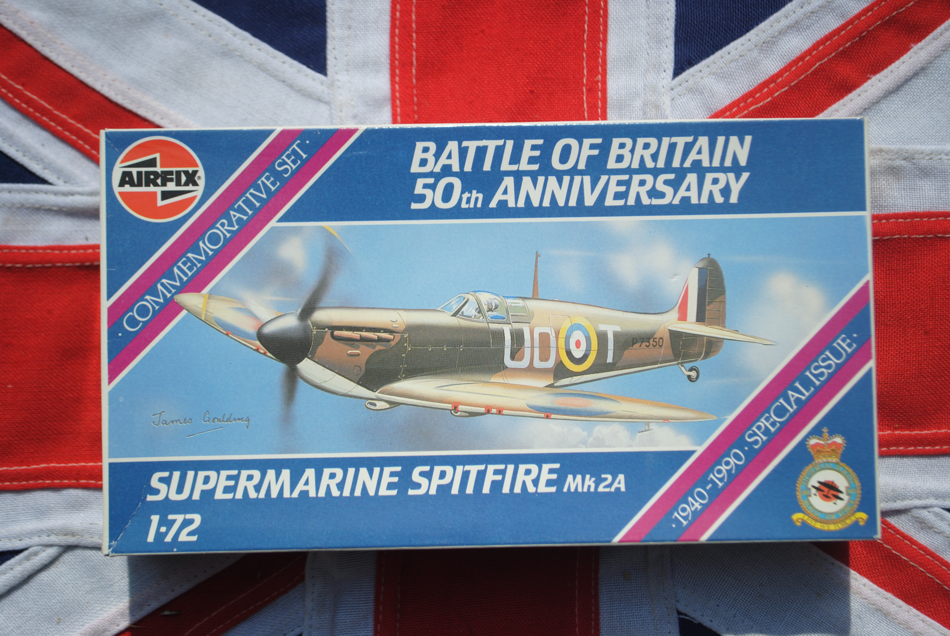 Airfix 02095 Supermarine Spitfire Mk 2A Battle of Britain 50th Anniversary