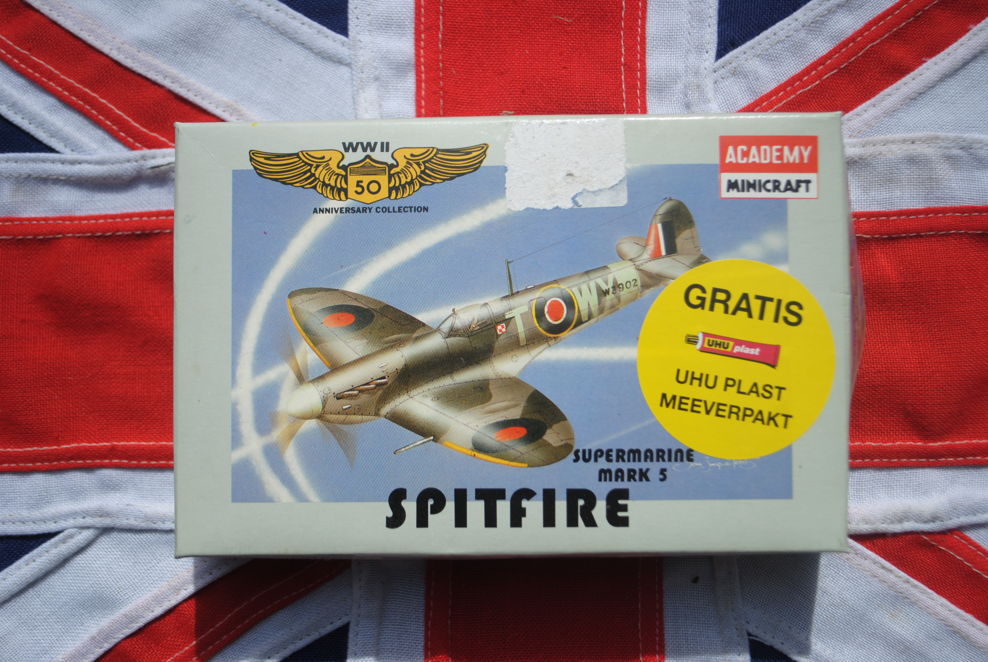 Academy 4412 Supermarine Spitfire Mk.V