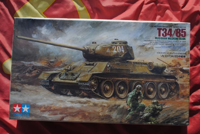 Tamiya 35138 T34/85 Russian Medium Tank