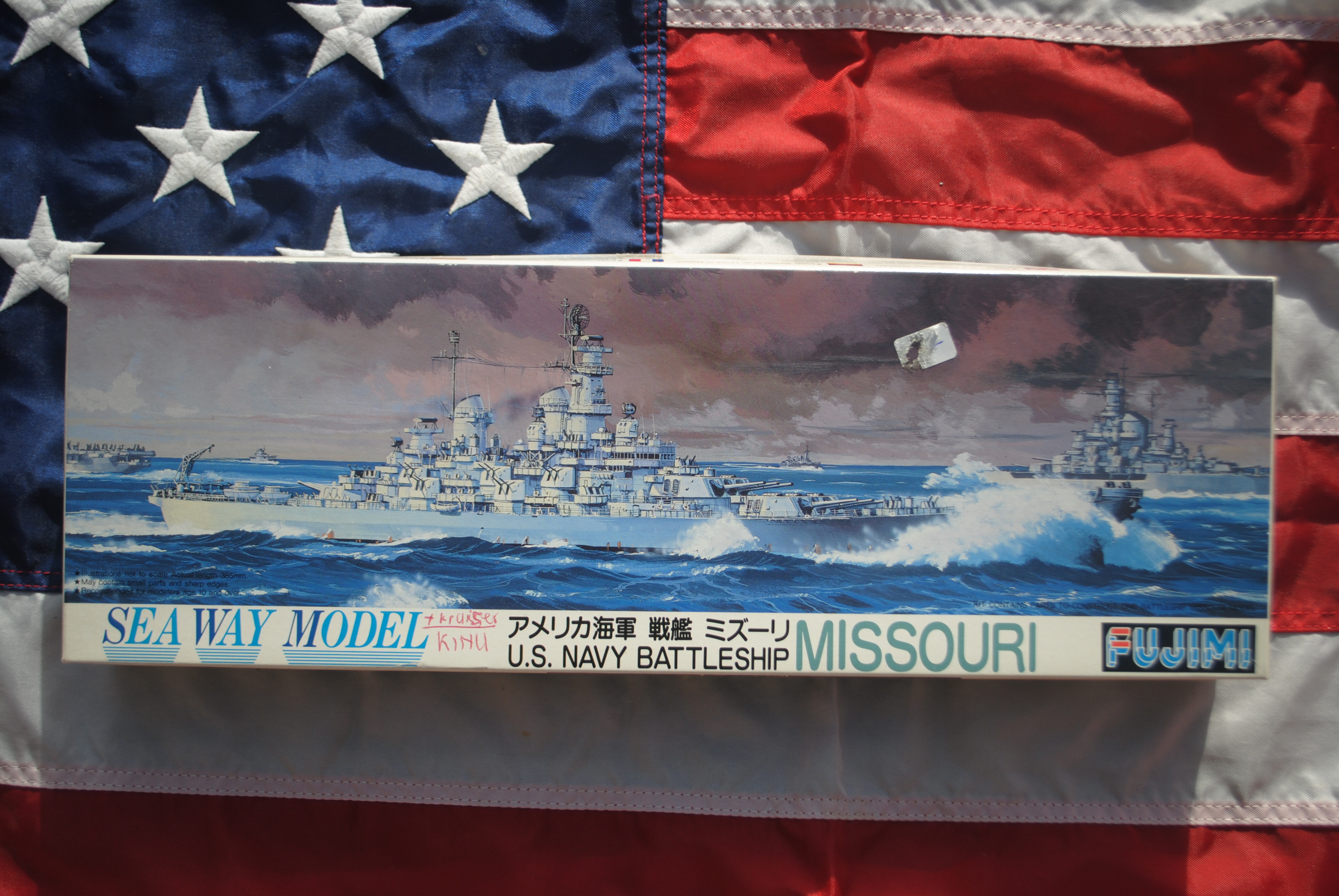 Fujimi 44107 U.S. Navy Battleship Missouri Sea Way Model Series 