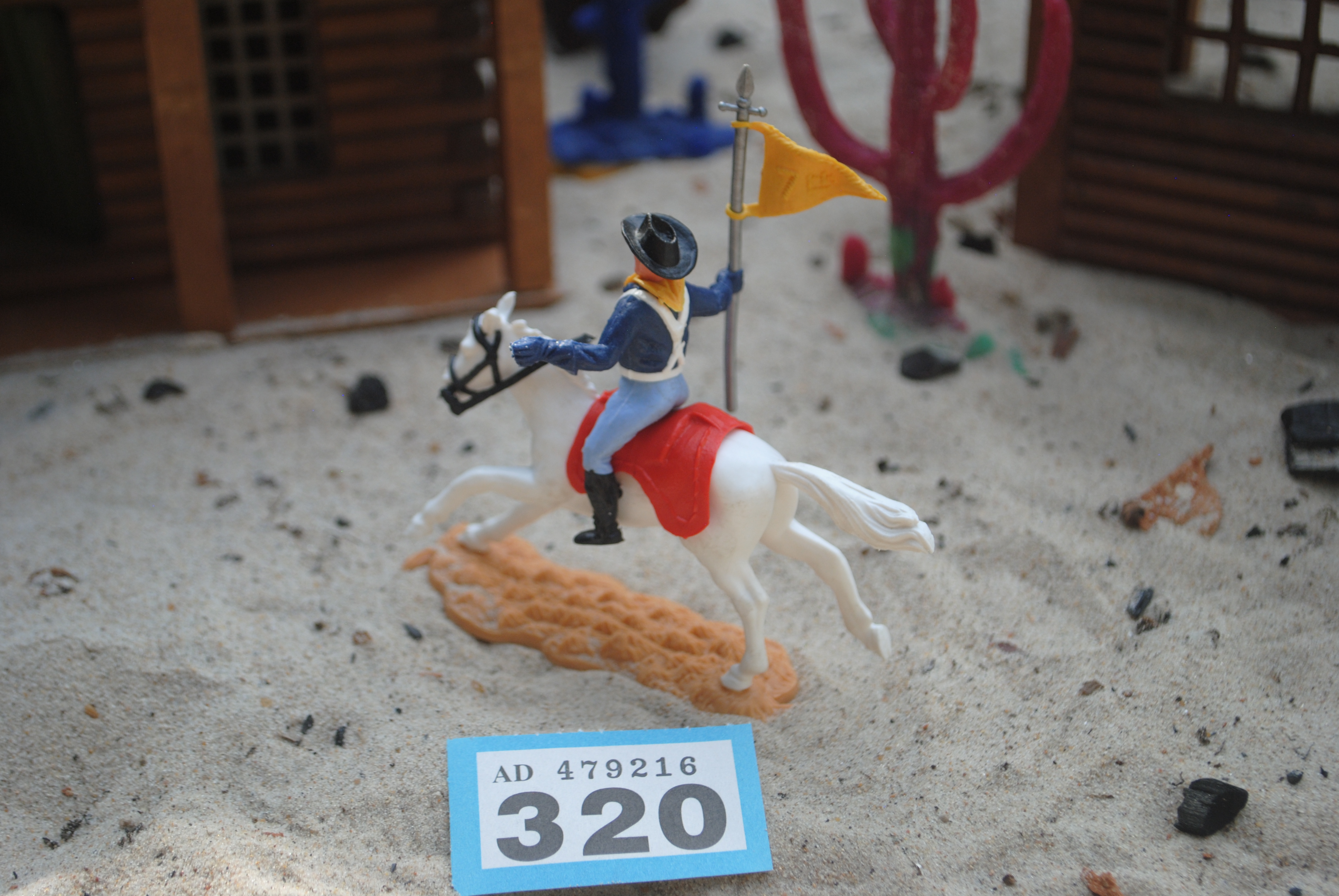 Timpo Toys B.320 Union Army Soldier riding American Civil War / US 7th Cavalry with extremely rare 7th Cavalry flag -2nd version