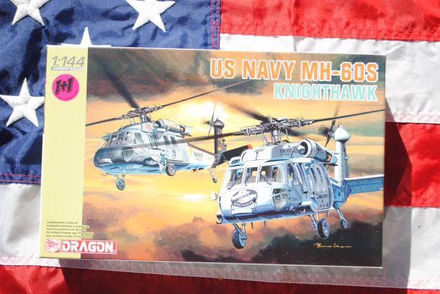 Dragon 4605 US NAVY MH-60S KNIGHTHAWK