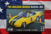 images/productimages/small/-92-MAZDA-MIATA-MX-5-Revell-85-4432-doos.jpg