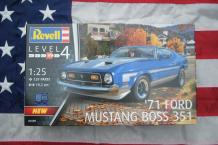 images/productimages/small/1971-mustang-boss-351-revell-07699-doos.jpg