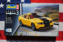 images/productimages/small/2010-FORD-MUSTANG-GT-Revell-07046-doos.jpg