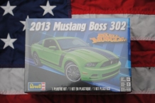 images/productimages/small/2013-mustang-boss-302-revell-85-4187-doos.jpg