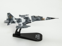 images/productimages/small/F-5E-Tiger-II-Italeri-48156-origineel.jpg