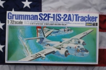 images/productimages/small/Grumman-S2F-1-S-2A-Tracker-Hasegawa-K1-doos.jpg