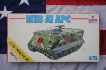 images/productimages/small/M113-A1-APC-ESCI-8305-doos.jpg