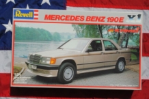 images/productimages/small/Mercedes-Benz-190E-X1-Revell-7266-doos.jpg