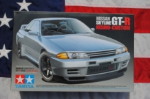 images/productimages/small/NISSAN-SKYLINE-GT-R-NISMO-CUSTOM-Tamiya-24341-doos.jpg