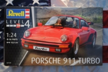 images/productimages/small/PORSCHE-911-TURBO-Revell-07179-doos.jpg