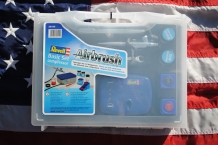 images/productimages/small/airbrush-basic-set-with-compressor-revell-39199-voor.jpg