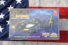 images/productimages/small/batman-batmobile-amt-1107m-doos.jpg