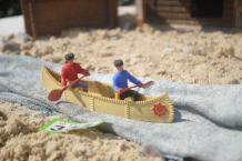 images/productimages/small/canoe-with-2-trappers-beige-timpo-toys-g.335-a.jpg