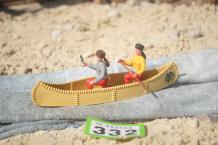 images/productimages/small/canoe-with-two-trapper-beige-timpo-toys-g.332-a.jpg